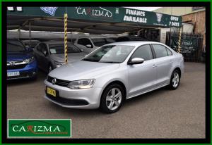 2015 VOLKSWAGEN JETTA 4D SEDAN 118 TSI COMFORTLINE 1KM MY15